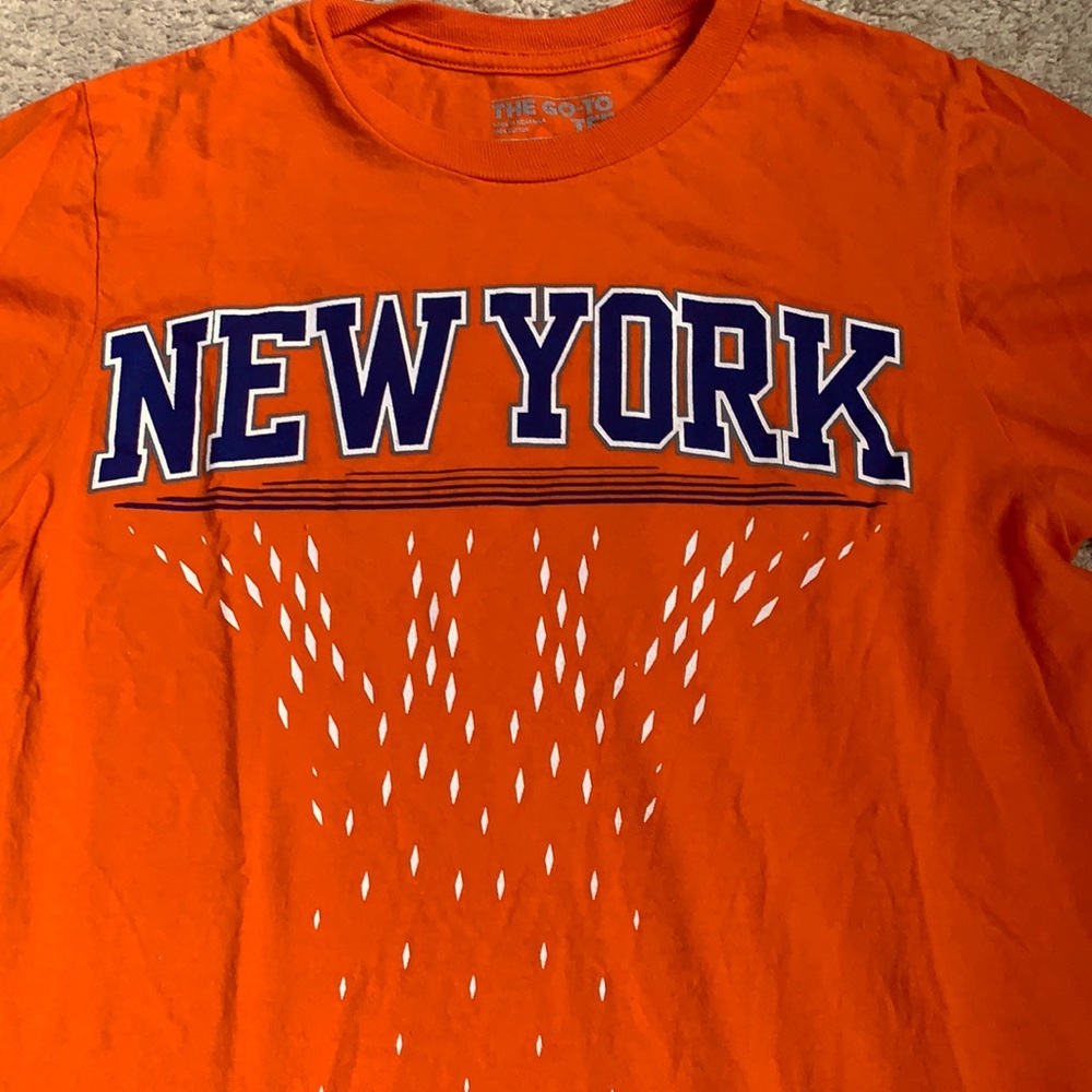 Adidas New York Knicks sports t shirt. Men’s small